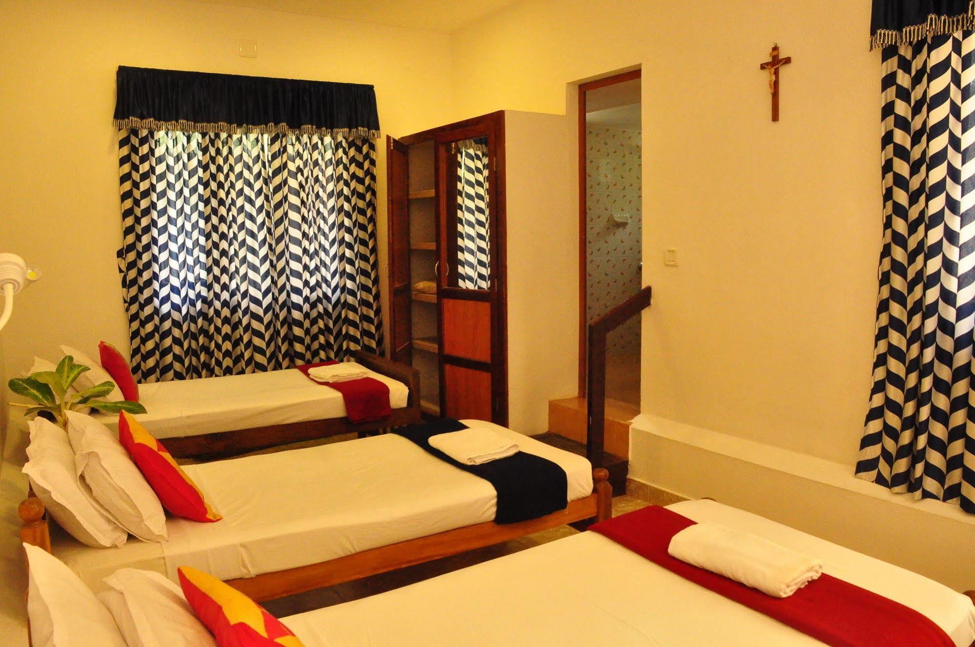 Lazar Residency Homestay Kochi Exterior foto